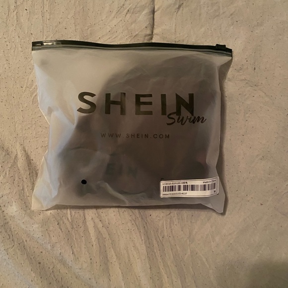 SHEIN bikini set - Picture 3 of 8